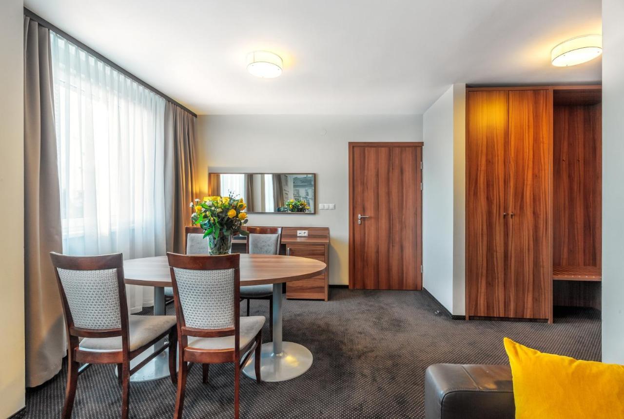 Hotel Tarnovia تارنوف المظهر الخارجي الصورة